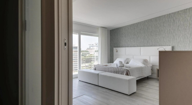 MARITTIMO Milano Marittima, Забронировать Отель Отели Морского Милана с бассейном, Бассейн