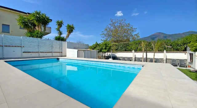 Коттедж Terrazza sul Vesuvio con piscina