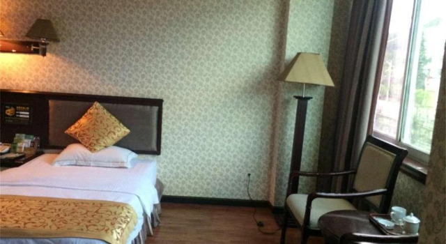 Xingyi Longtai Inn, Book Hotel Qianxinan China