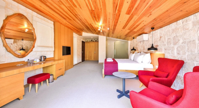 Atalante Hotel
