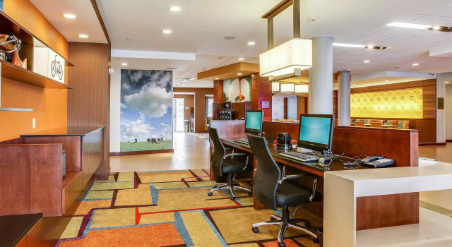 Fairfield Inn & Suites by Marriott Columbia, Book Hotel Hoteller i Columbia med parkering, Parkering