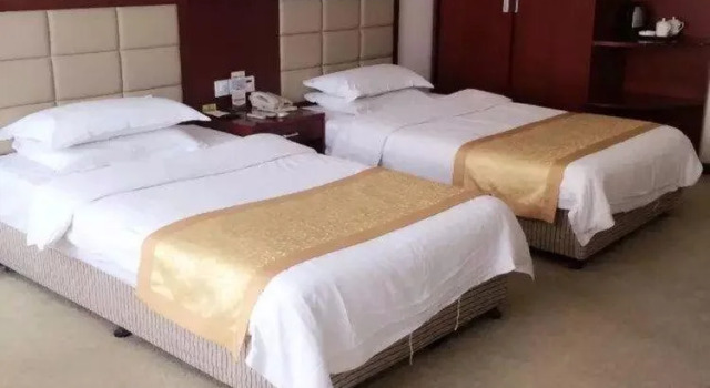 Sophie Rooland Hotel Wu Ke Song
