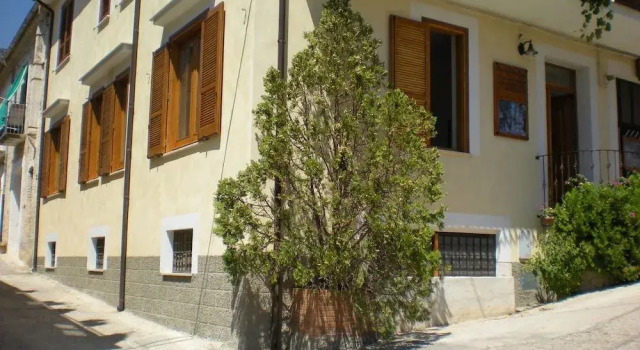 Bed And Breakfast Ponte Del Diavolo, Prenota Hotel Civita Pollino