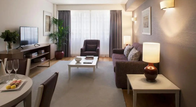 Семейные апартаменты Deluxe Altis Suites Apartamentos Turísticos