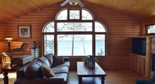 Sunset Shores Retreat 3 Bedrooms 2 Bathrooms Condo, Varaa Lomakoti Birchwood Wisconsin