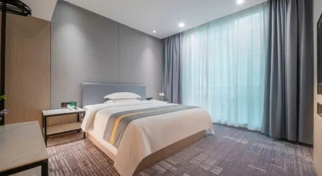 Люкс Business c 1 комнатой Vienna Hotel Guangxi Hechi Jinchengjiang Baima Street