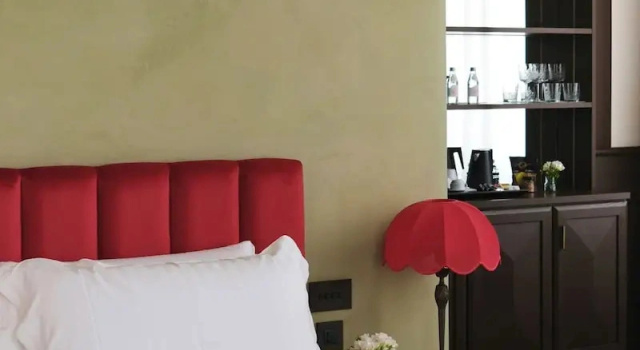 Двухместный люкс с балконом Palazzo Gambirasi Aparthotel Roma