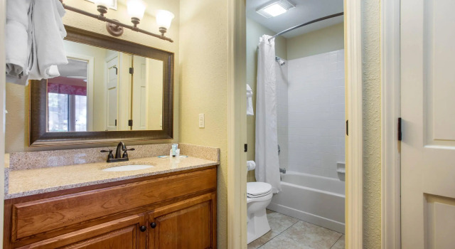 Двухместный люкс Bluegreen Vacations Blue Ridge Village, an Ascend Collection Resort