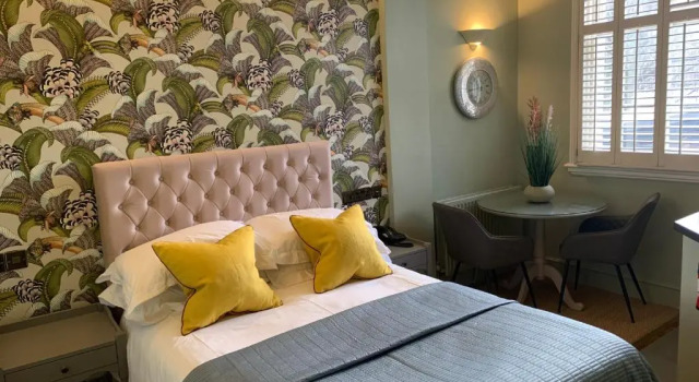 Номер Superior Vancouver Hotel & Studios