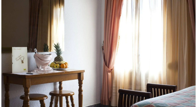 El Mesón de Despeñaperros, Book Hotel Hoteller i Jaen med parkering, Parkering