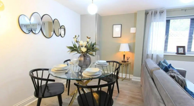 Cabot Mews Apartment 2