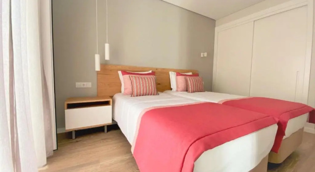 Апартаменты с балконом Cardeal Suites & Apartments