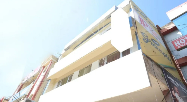 OYO 4894 Hotel The Diamond Chandigarh