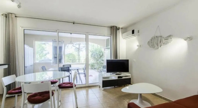Village Pont Royal en Provence - maeva Home - Appartement climatisé avec terrasse 4 pièces 8 personnes - Prestige - super Home MAE-6210, Забронировать Апартаменты/квартира Отели Буш-дю-Рон с парковкой, Парковка