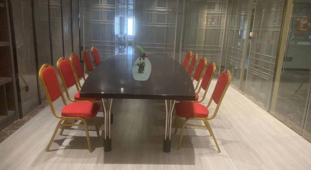 Elan Inn Nanjing North Railway Station Plaza, Prenota Hotel Hotel a Jiangsu con parcheggio, Parcheggio
