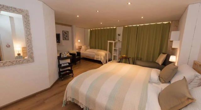 Трёхместный номер Standard BnB Alpenblick