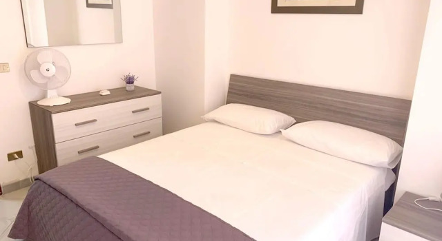Apartment With one Bedroom in Meta, With Balcony - Near the Beach, Забронировать Апартаменты/квартира Отели Меты с парковкой, Парковка