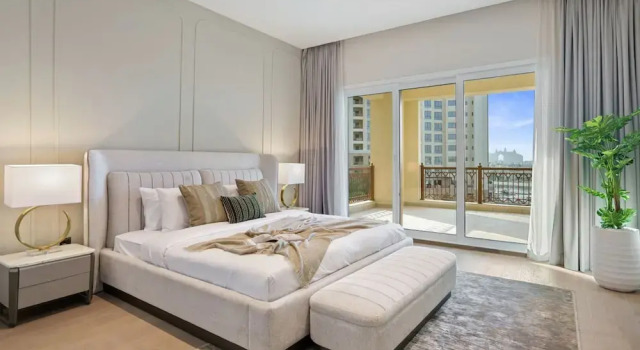 Waterfront 3BR Apt Direct Access to Nakheel Mall, Забронировать Апартаменты/квартира Джумейра Дубай