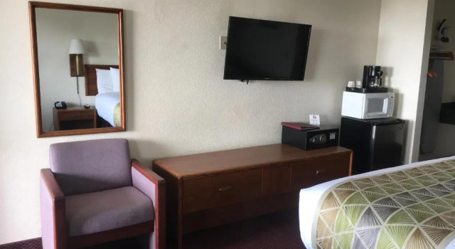 Номер Standard Westward Inn