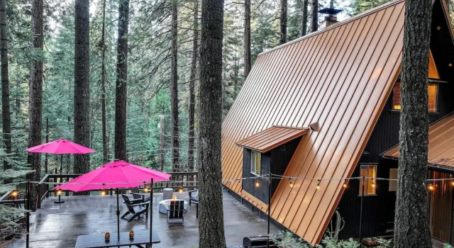 Коттедж 3 Mi to Calaveras Big Trees: Cabin w/ Fire Pit!