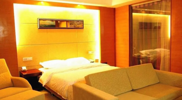 Guiyang Lindu Hotel, Забронировать Отель Отели Гуйян с парковкой, рядом с Modern Capital, Парковка
