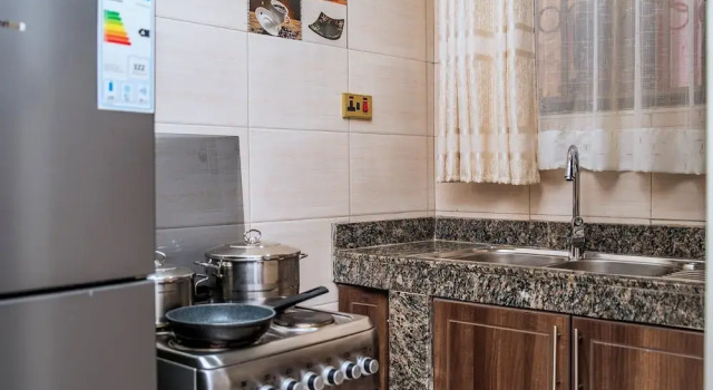 Studio Furnished Apartment Entebbe, Забронировать Апартаменты/квартира Апартаменты Энтеббе, рядом с Victoria Mall Entebbe, Апартаменты/квартира