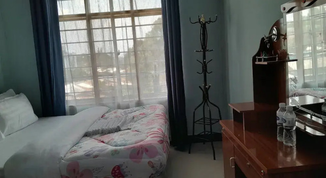 Номер Standard Highland Breeze Avacado Hotel
