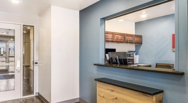 WoodSpring Suites Bentonville, Забронировать Отель Бентонвилл Northwest Arkansas