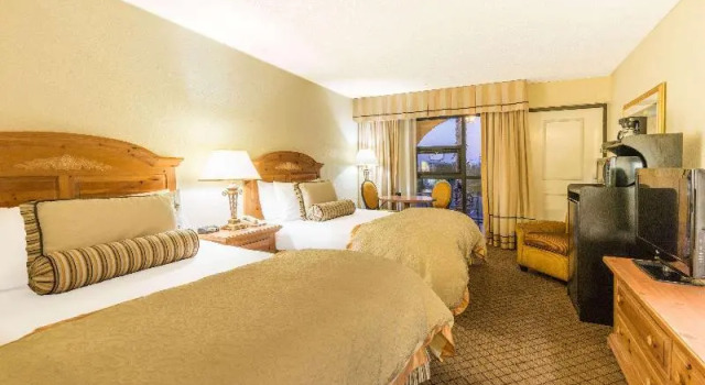Номер Deluxe Ramada by Wyndham Las Cruces Hotel & Conference Center