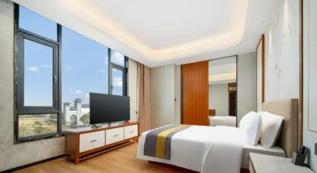 Люкс Executive Foshan Qiaoshun Hotel (Guangdong Millennium Xiqiao Store)