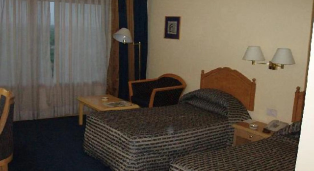 Centaur Hotel IGI Airport, Забронировать Отель Отели Нью-Дели с завтраком, Завтраки