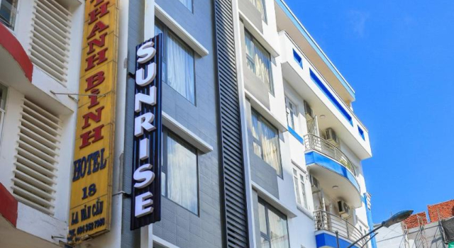 OYO 165 Sunrise Hotel