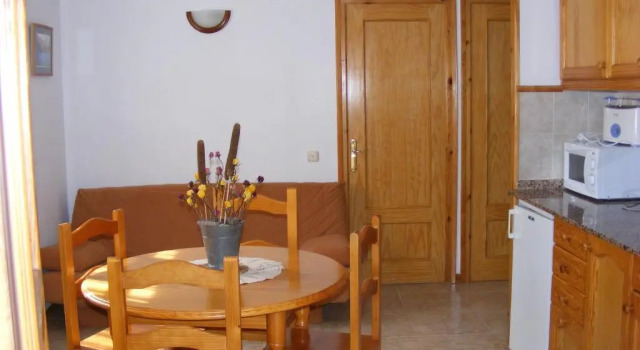 2 makuuhuonetta Huoneisto Apartaments l'Arrel
