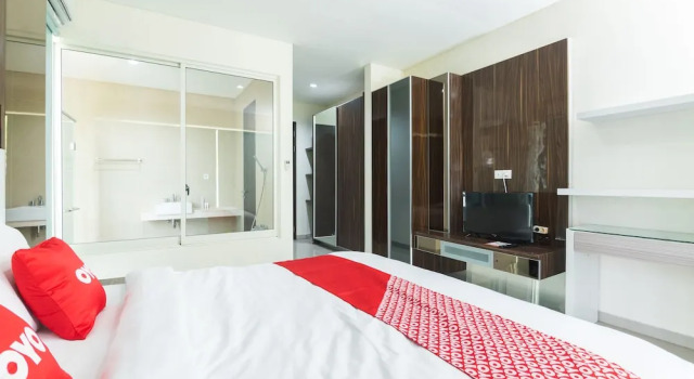 Deluxe Dvoulůžkový s manželskou postelí Apartmá Hotel O Taman Dayu Villa Golf View