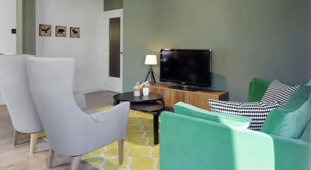 Eth Paer 2 by FeelFree Rentals