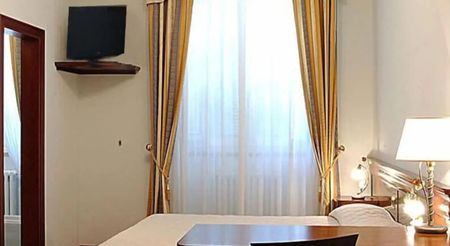 Hotel Villa Verdefiore, Rezervați Hotel Hoteluri în Appignano cu parcare, Parcare