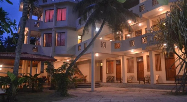 Surf Lanka Hotel