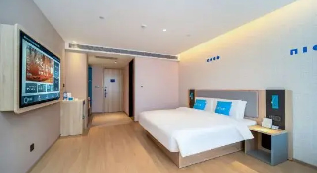 Home Inn·Neo (Korla People's Square, North Jiefang Road Branch), Rezerwuj Hotel Hotele w Korla z parkingiem, Parking