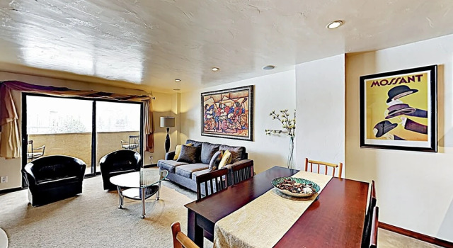 New Listing! Updated Ski Getaway -- Steps To Lift 2 Bedroom Condo, Забронировать Апартаменты/квартира Апартаменты Эйвон, Апартаменты/квартира