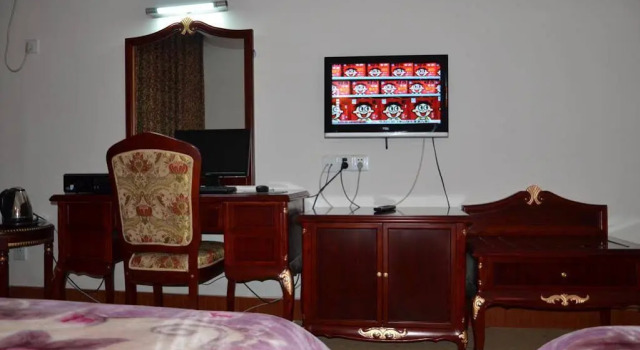 Jiuzhaigou Hostel C, Book Hostel Hotels in Ngawa with Parking, Parking
