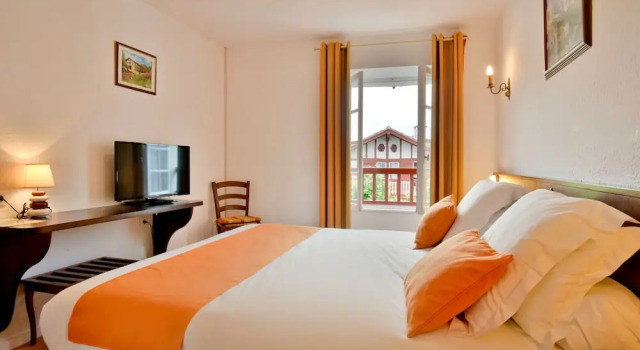 Logis Hôtel Baratxartea, Prenota Hotel Hotel a Aquitania con colazione, Colazione