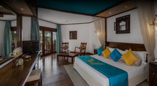 Номер Deluxe Royal Palms Beach Hotel