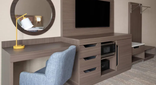 Четырёхместная студия La Quinta Inn & Suites By Wyndham Queens NYC JFK AirTrain