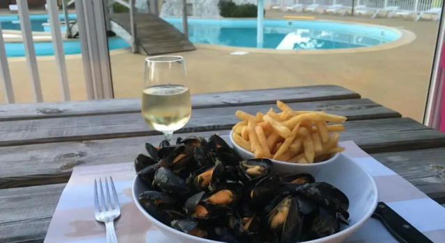Camping Kost Ar Moor, Book Campground Hotels in Brittany with a Pool, Swimming Pool