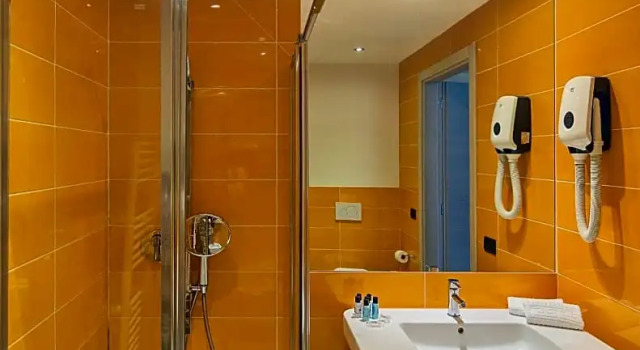 Номер Comfort Blue Shades Hotel