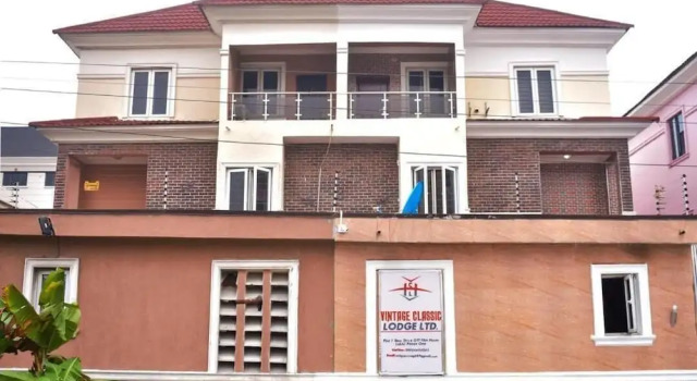 Vintage Suites and Apartment, Book Apartment Ikeja 
