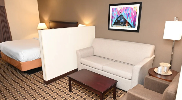 Люкс Sonesta Essential Hotels Overland Park
