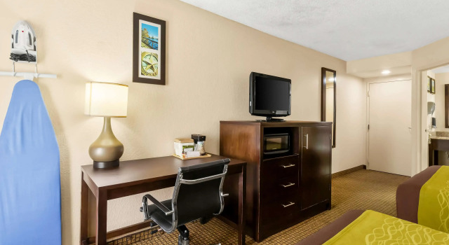 Четырёхместный номер Standard Sonesta Essential NW Houston