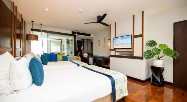 Двухместный номер Deluxe The Rock Hua Hin Beachfront Spa Resort