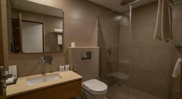 Номер Grand Surya Heritage Hotels